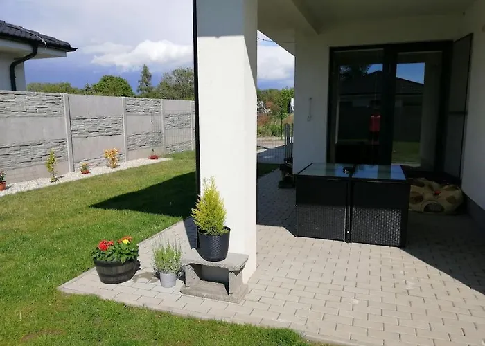 House Near Danube, בית נופש Hamuliakovo