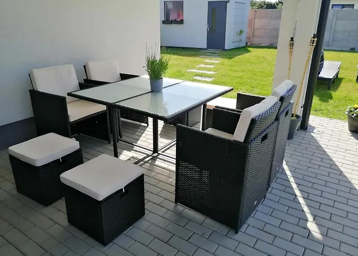 House Near Danube, * Hamuliakovo