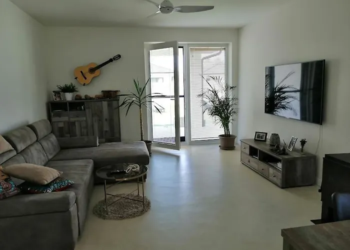 House Near Danube, בית נופש Hamuliakovo