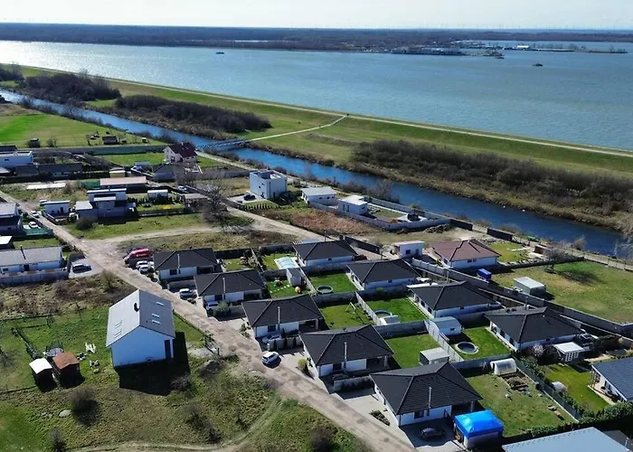 بيت للعطل House Near Danube,